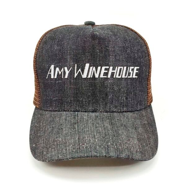 Amy-Winehouse_Modelo2_Frente_Blanco Gorra Amy Winehouse