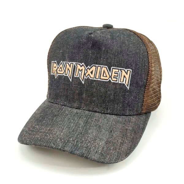 Iron-Maiden_Modelo2_Diagonal_Dorado Gorra Iron Maiden
