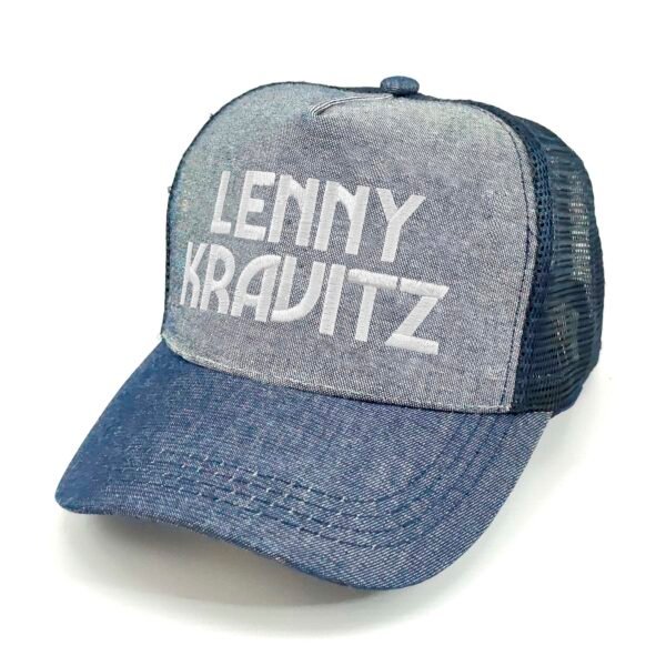 LennyKravitz_Modelo1_Diagonal_Blanco Gorra Lenny Kravitz