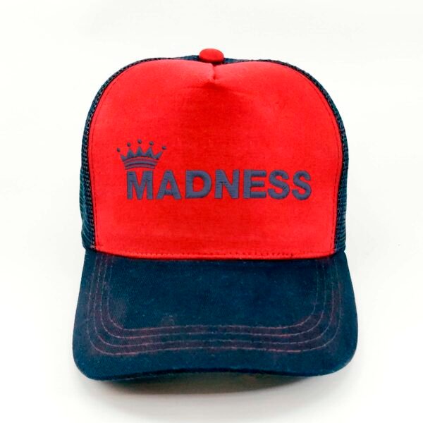 Madness_Modelo6_Frente_AzMarino Gorra Madness
