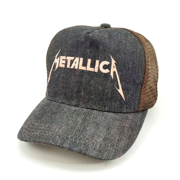 Metallica_Modelo2_Diagonal_Dorado Gorra Metallica