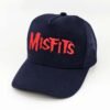 Misfits_Modelo8_Diagonal_Rojo Gorra Misfits