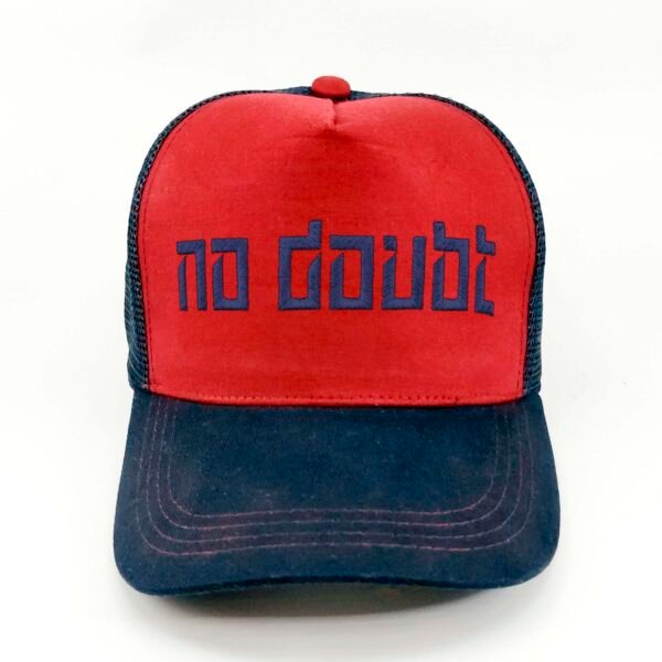 No-Doubt_Modelo6_Frente_AzMarino Gorra No Doubt