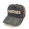 RAMONES_Modelo2_Diagonal_Dorado Gorra Ramones