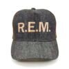 REM_Modelo2_Frente_dorado Gorra R.E.M.