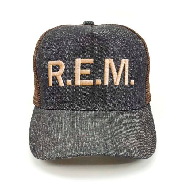 REM_Modelo2_Frente_dorado Gorra R.E.M.