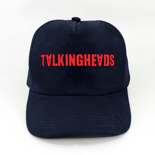 Talkingheads_Modelo8_Frente.png_Rojo Gorra Talkingheads