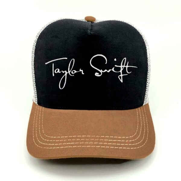 Taylor-Swiift_Modelo3_Frente_Blanco Gorra Taylor Swift