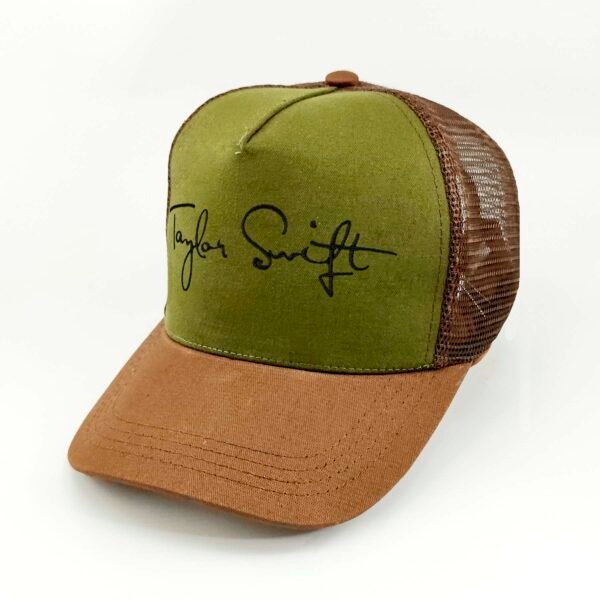 Taylor-Swiift_Modelo4_Diagonal_Negro Gorra Taylor Swift