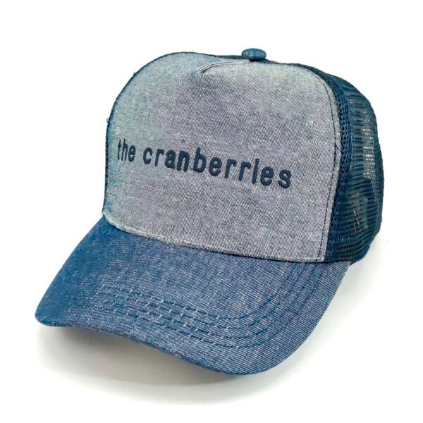 The-Cranberries_Modelo1_Diagonal_AzMarino Gorra The Cranberries