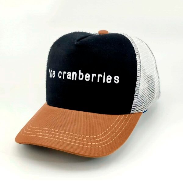 The-Cranberries_Modelo3_Diagonal_Blanco Gorra The Cranberries