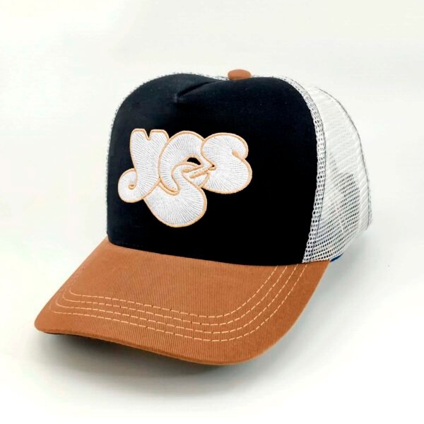 Yes_Modelo3_Diagonal_Blanco Gorra Yes