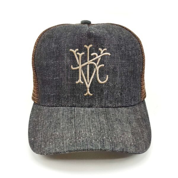 IKV_Modelo2_Frente_Dorado Gorra IKV