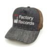 Factory-Records_Modelo2_Diagonal_Blanco Gorra Factory Records