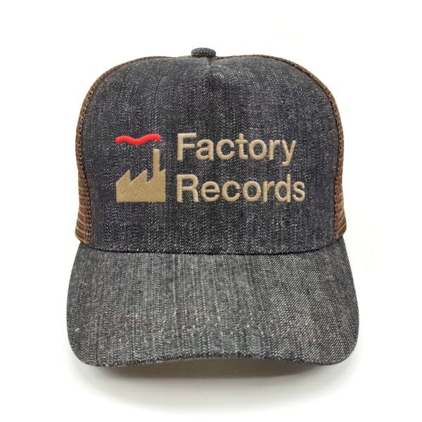 Factory-Records_Modelo2_Frente_Dorado Gorra Factory Records