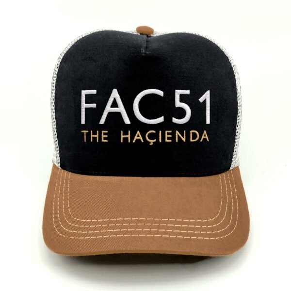 The-Hacienda_Modelo3_Frente_Blanco Gorra The Hacienda