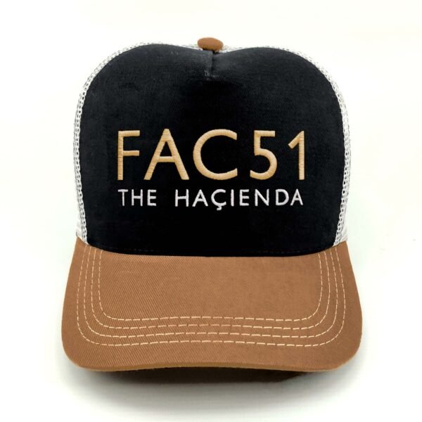 The-Hacienda_Modelo3_Frente_Dorado Gorra The Hacienda
