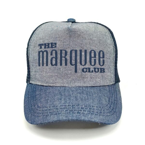 The-Marquee-Club_Modelo1_Frente_AzMarino Gorra The Marquee Club