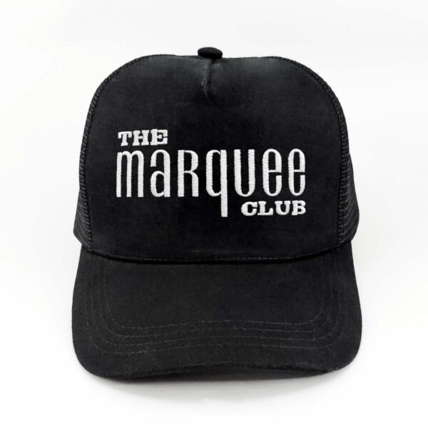 The-Marquee-Club_Modelo5_Frente_Blanco Gorra The Marquee Club
