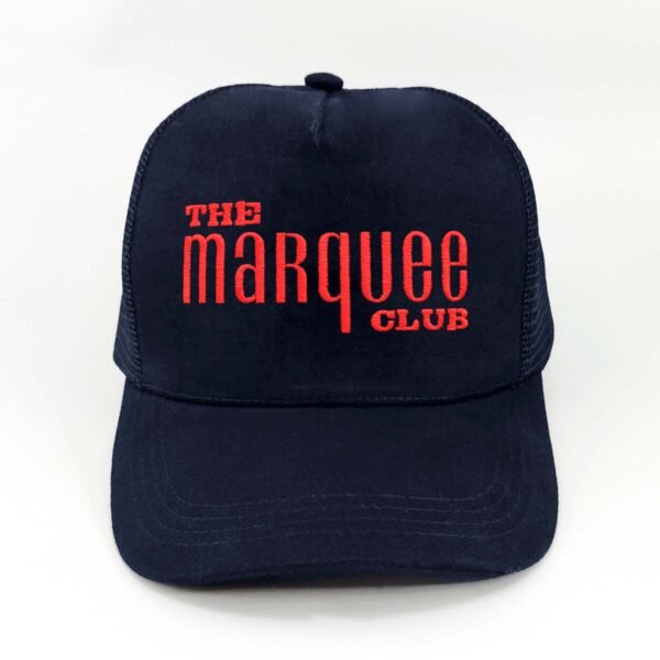 The-Marquee-Club_Modelo8_Frente_Rojo Gorra The Marquee Club