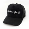 Whiskey-a-Go-Go_Modelo5_Diagonal_Blanco Gorra Whiskey a Go Go
