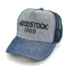 Woodstock_Modelo1_Diagonal_Negro Gorra Woodstock