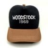 Woodstock_Modelo3_Frente_Blanco Gorra Woodstock