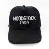 Woodstock_Modelo5_Frente_Blanco Gorra Woodstock
